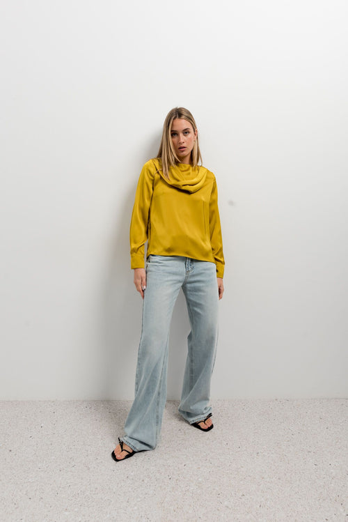 CUERPO SATINADO PLIEGUES