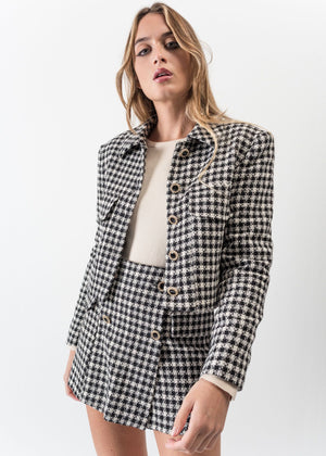 SHORT CON SOBREFALDA