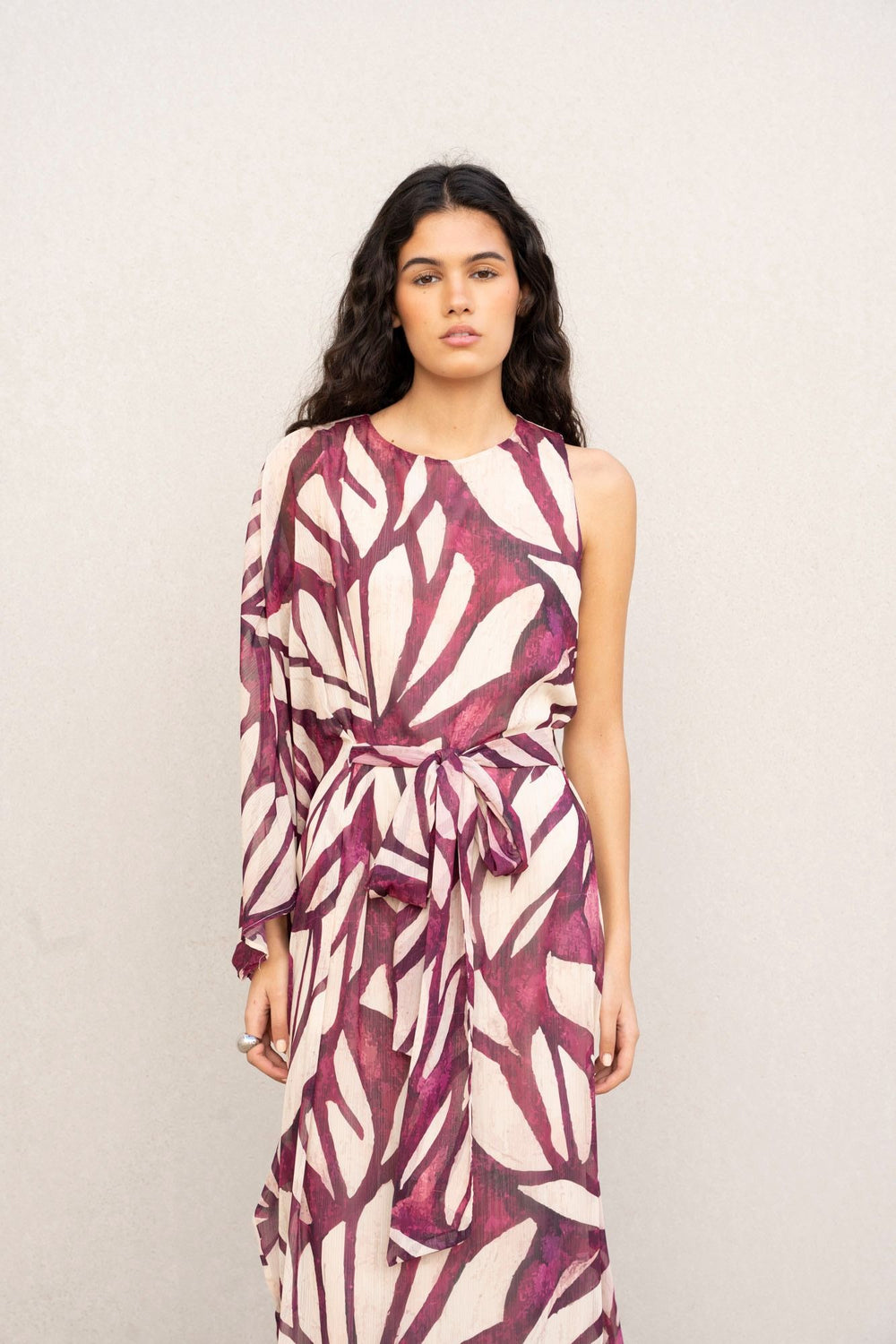 VESTIDO ASIMETRICO ESTAMPADO