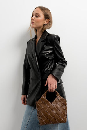 BOLSO EFECTO PIEL TRENZADO