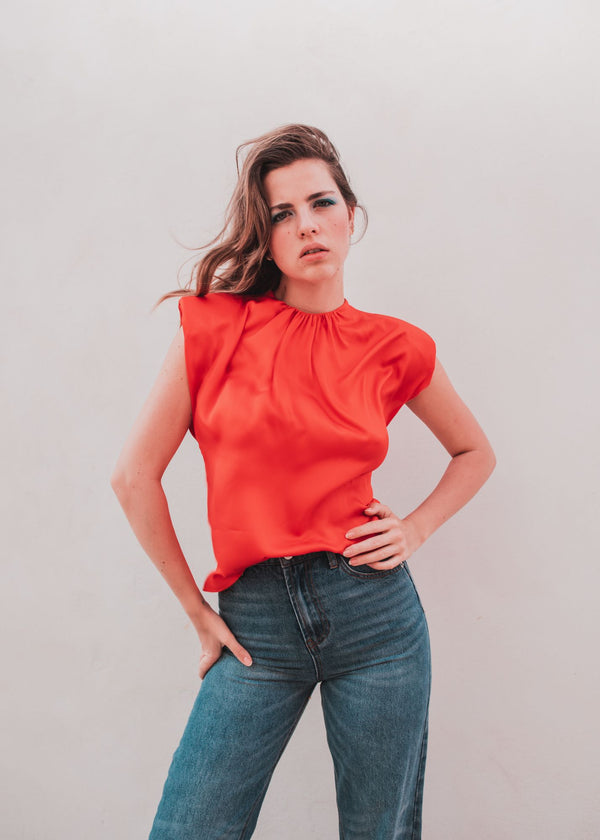 TOP SATINADO HOMBRERAS