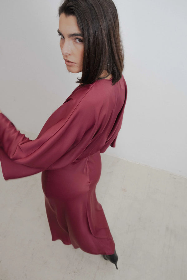 VESTIDO SATINADO NUDO