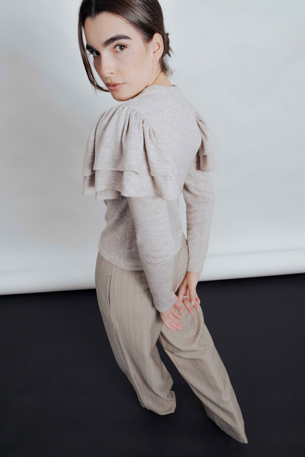 CAMISETA CON VOLANTES