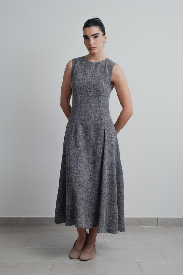 VESTIDO MIDI ESTRUCTURA