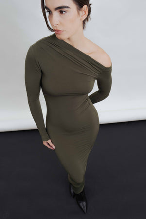 VESTIDO CAQUI ASIMETRICO MIDI