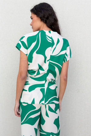 BLUSA FRUNCE ESTAMPADA