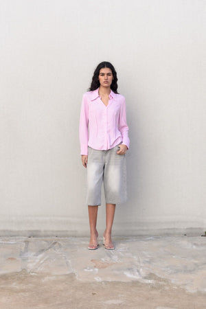 CAMISA ENTALLADA PINZAS