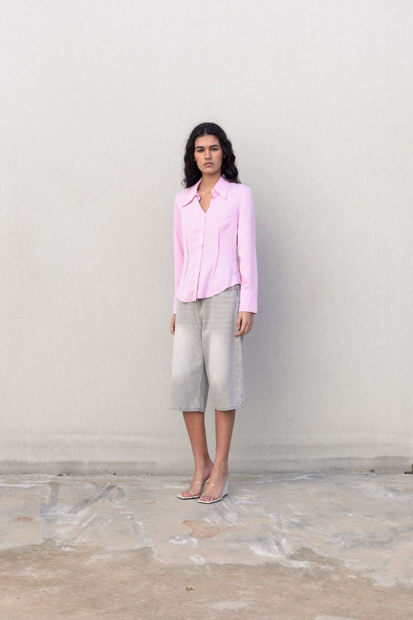 CAMISA ENTALLADA PINZAS