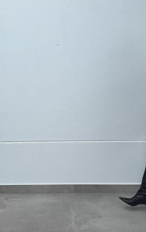 VESTIDO MIDI PUNTO APLIQUE DORADO