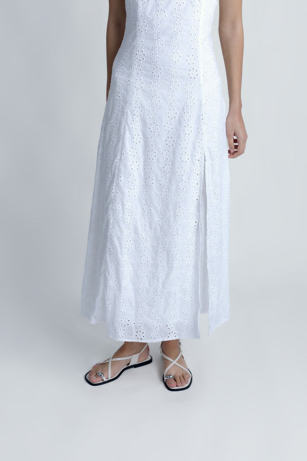 VESTIDO MIDI PERFORADO